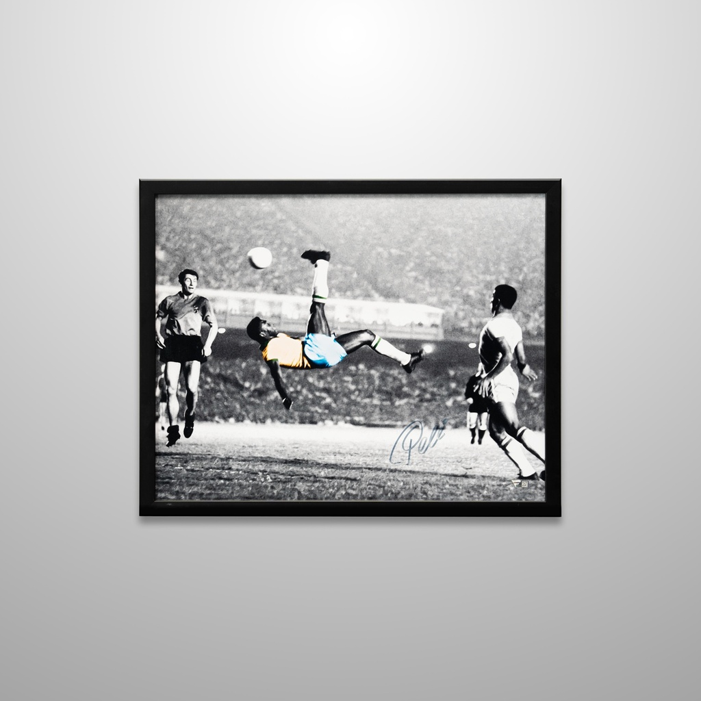 PELE AUTOGRAPHED SPOTLIGHT BICYCLE KICK SIGNED  PELE  IN BLUE 16X20 PHOTO