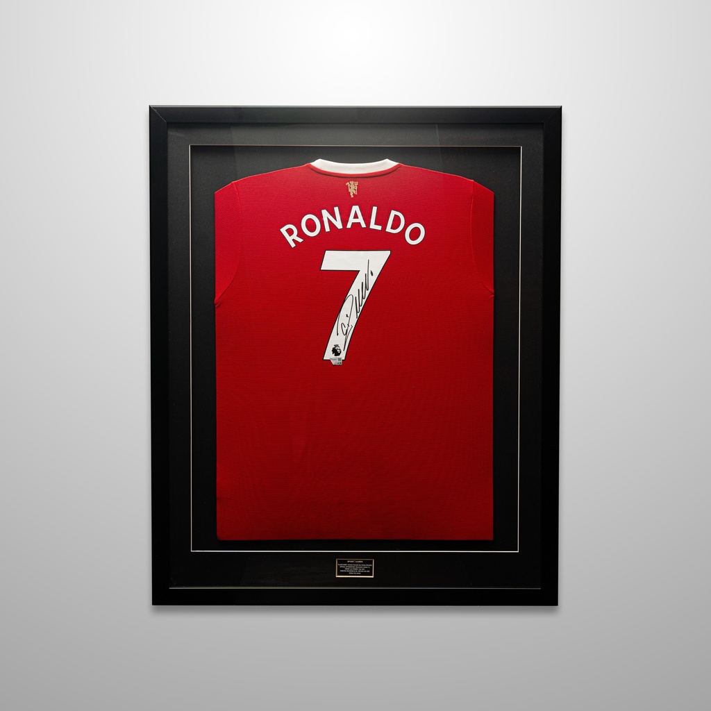 CRISTIANO RONALDO AUTOGRAPHED (MAN UNITED/ADIDAS/2021 RED) JERSEY