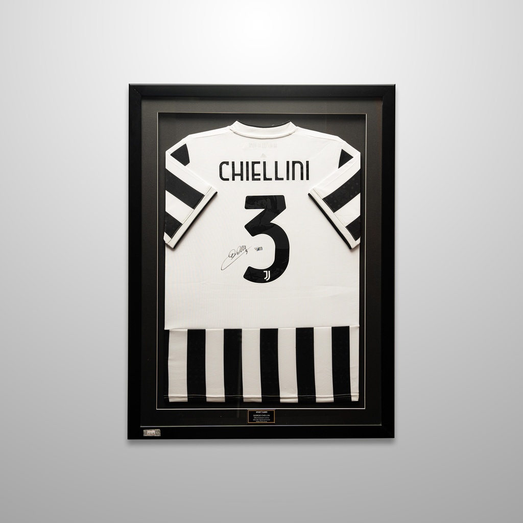 GIORGIO CHIELLINI AUTOGRAPHED JUVENTUS JERSEY