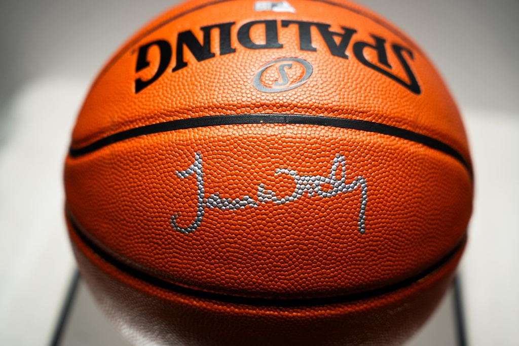 Earvin “Magic” Johnson Jr. (Johnson) and James Ager Worthy - Sign Ball
Basketball