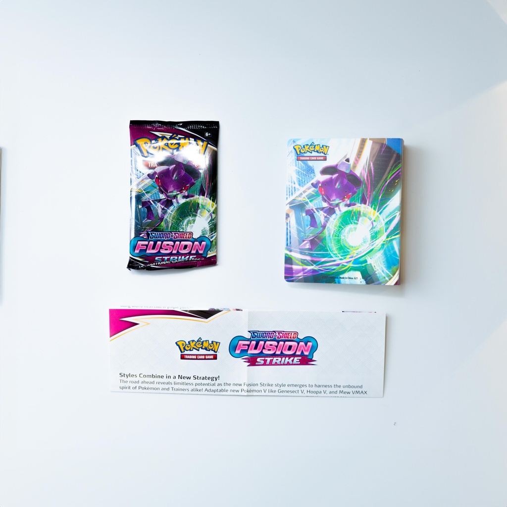 POKEMON  FUSION STRIKE MINI PORTFOLIO 