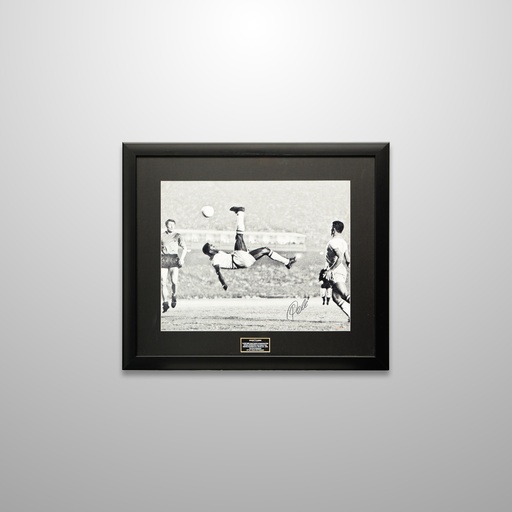 [16SCPE0001] PELE AUTO (B&W BICYCLE KICK) 16X20 PHOTO